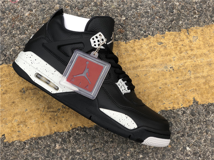 Air Jordan 4 Oreo