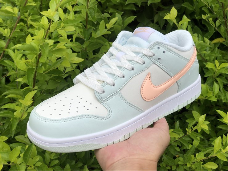 Nike SB Dunk Low Light Powder Mint Green