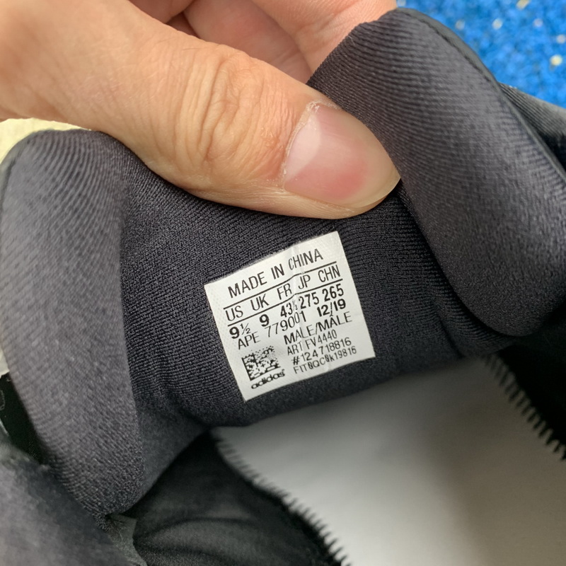 Yeezy Boost 700 MNVN “Triple Black”