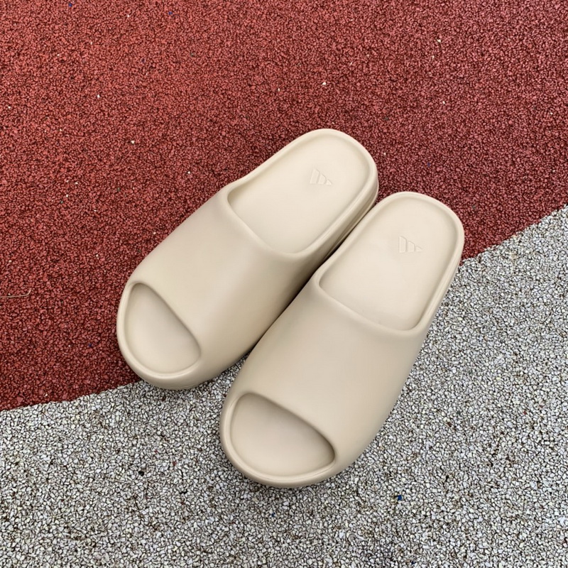 Yeezy Slide