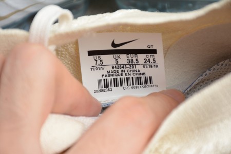 Nike Womens Air Vapormax Flyknit 2.0 Light Cream