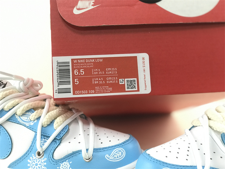 Nike Dunk Low, Low side cashew flower tripartite alliance, white and blue