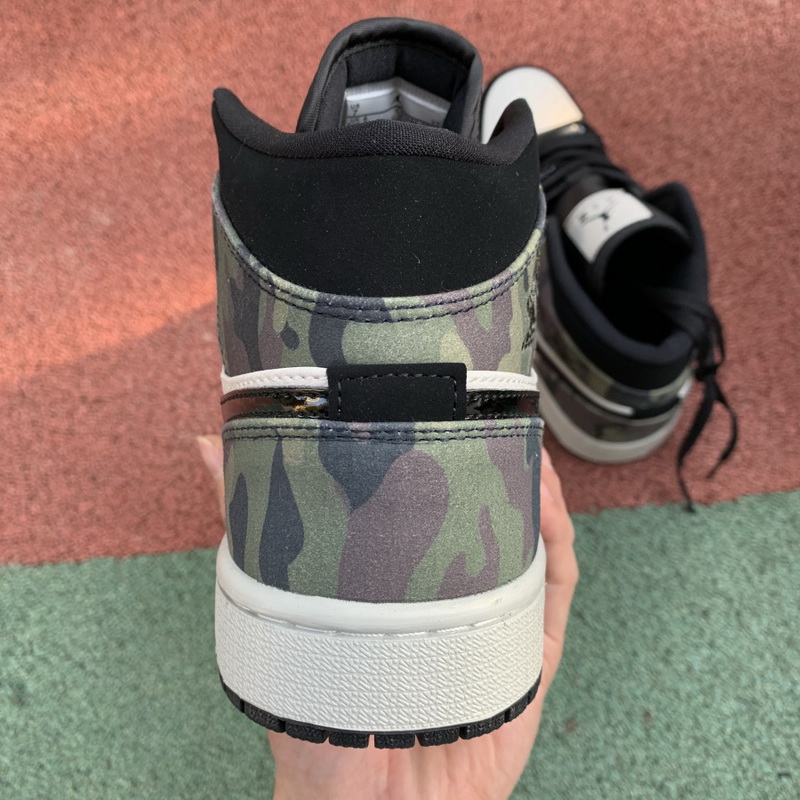 Jordan 1 Mid Camo