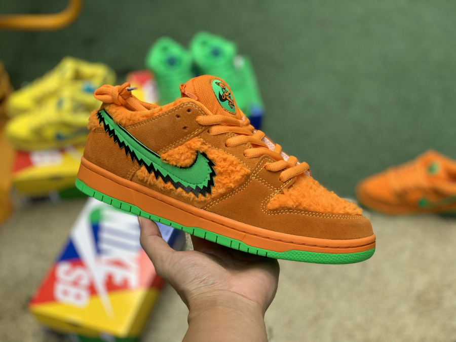 Grateful Dead x Nike SB Dunk Low “Orange Bear” GS