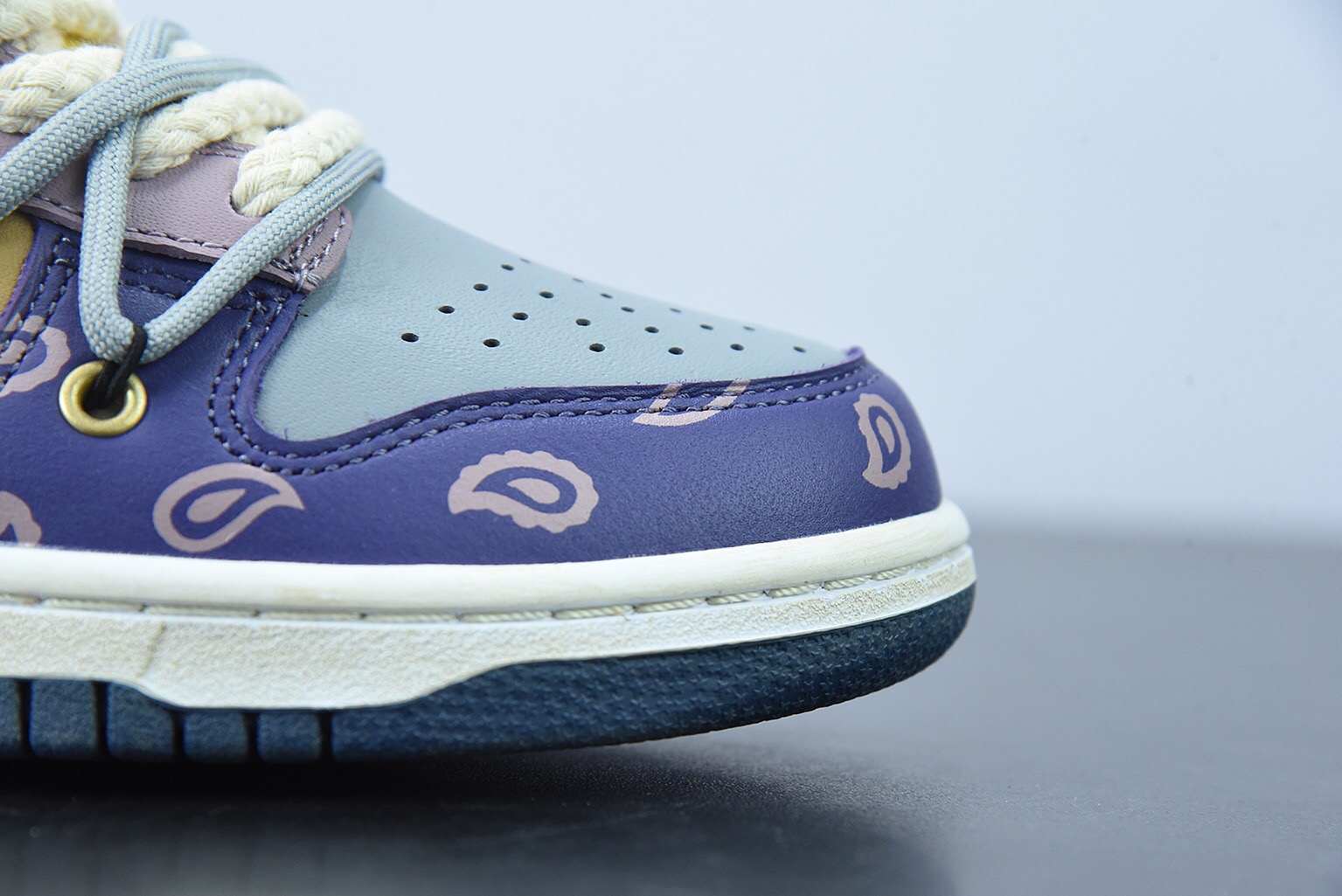 Nike Dunk Low Paisley