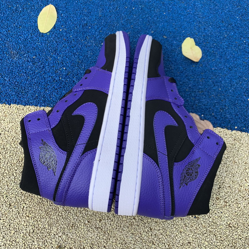 Jordan 1 Mid Shoes090