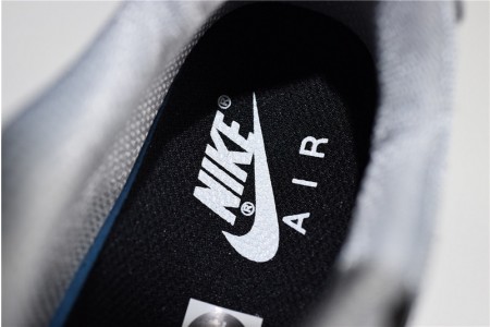 Nike Air Max 90 Essential