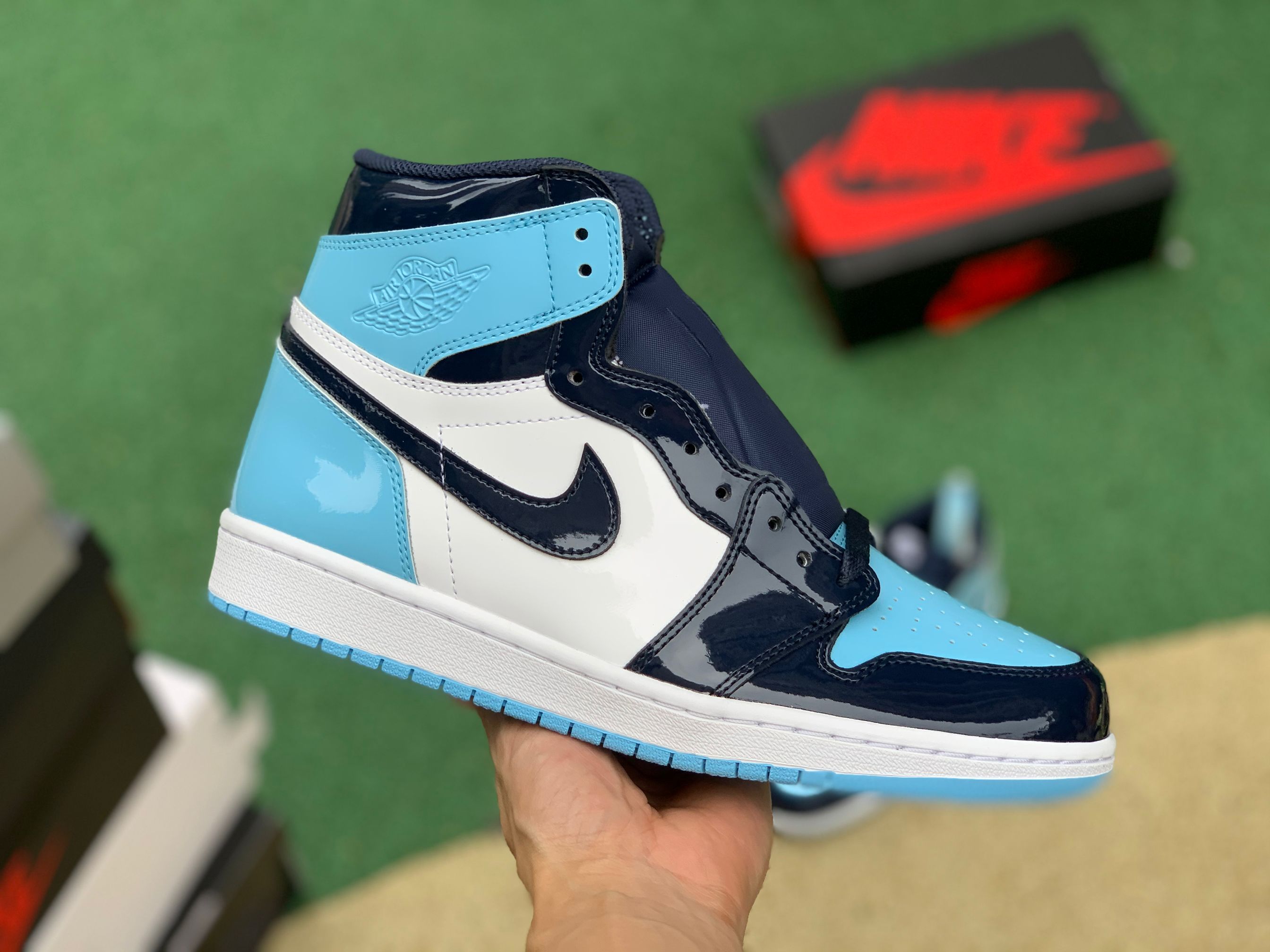 Air Jordan 1 “UNC Patent” GS