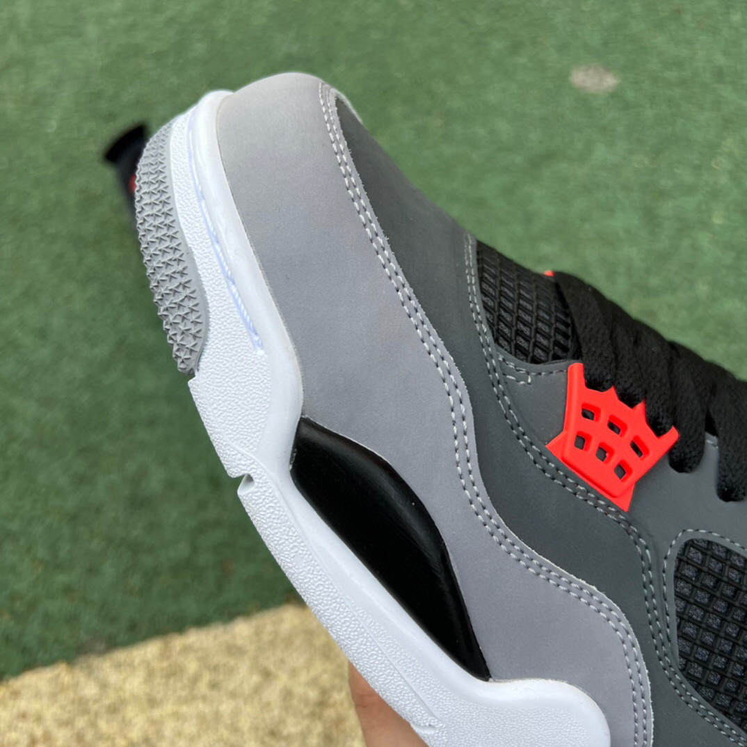 Air Jordan 4 Infrared