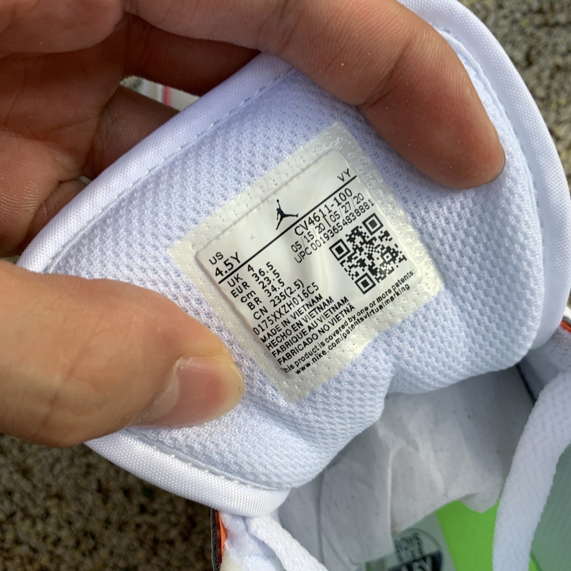 Jordan 1 Mid Edge Glow