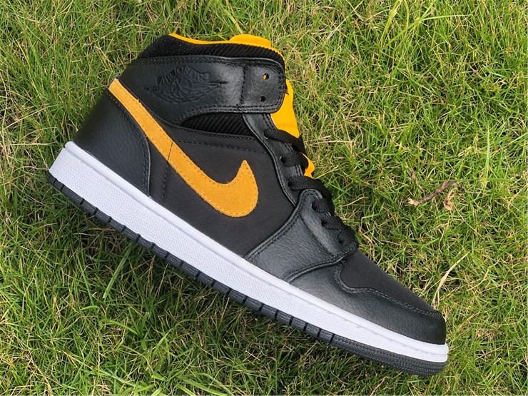 Air Jordan 1 Mid Black Yellow