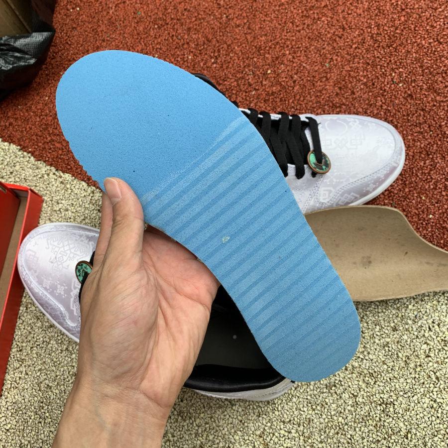 Jordan 1 Mid Fearless Edison Chen CLOT