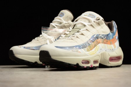 Nike mens Air Max 95 Graphic Prints