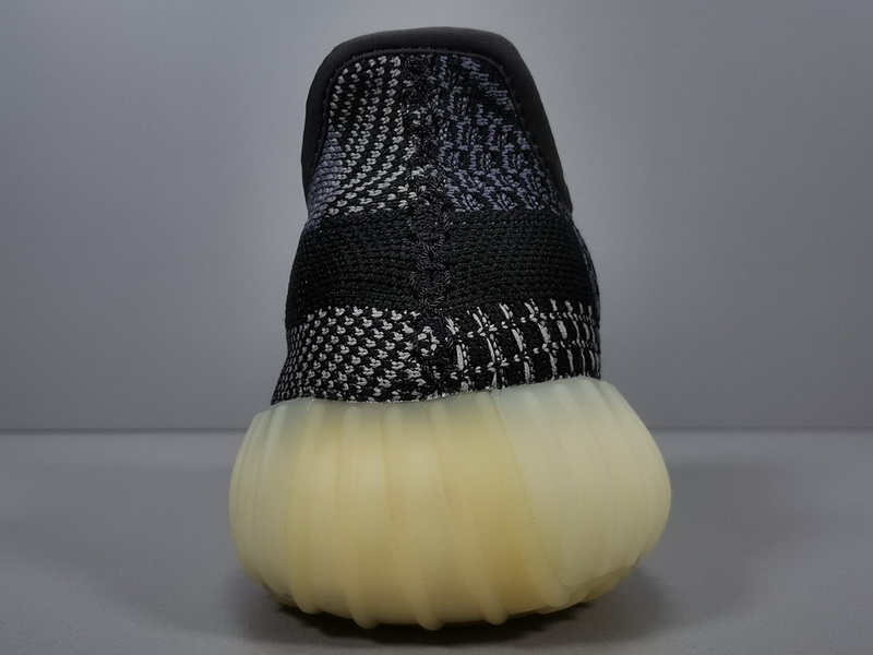 Yeezy Boost 350 V2 “Carbon”