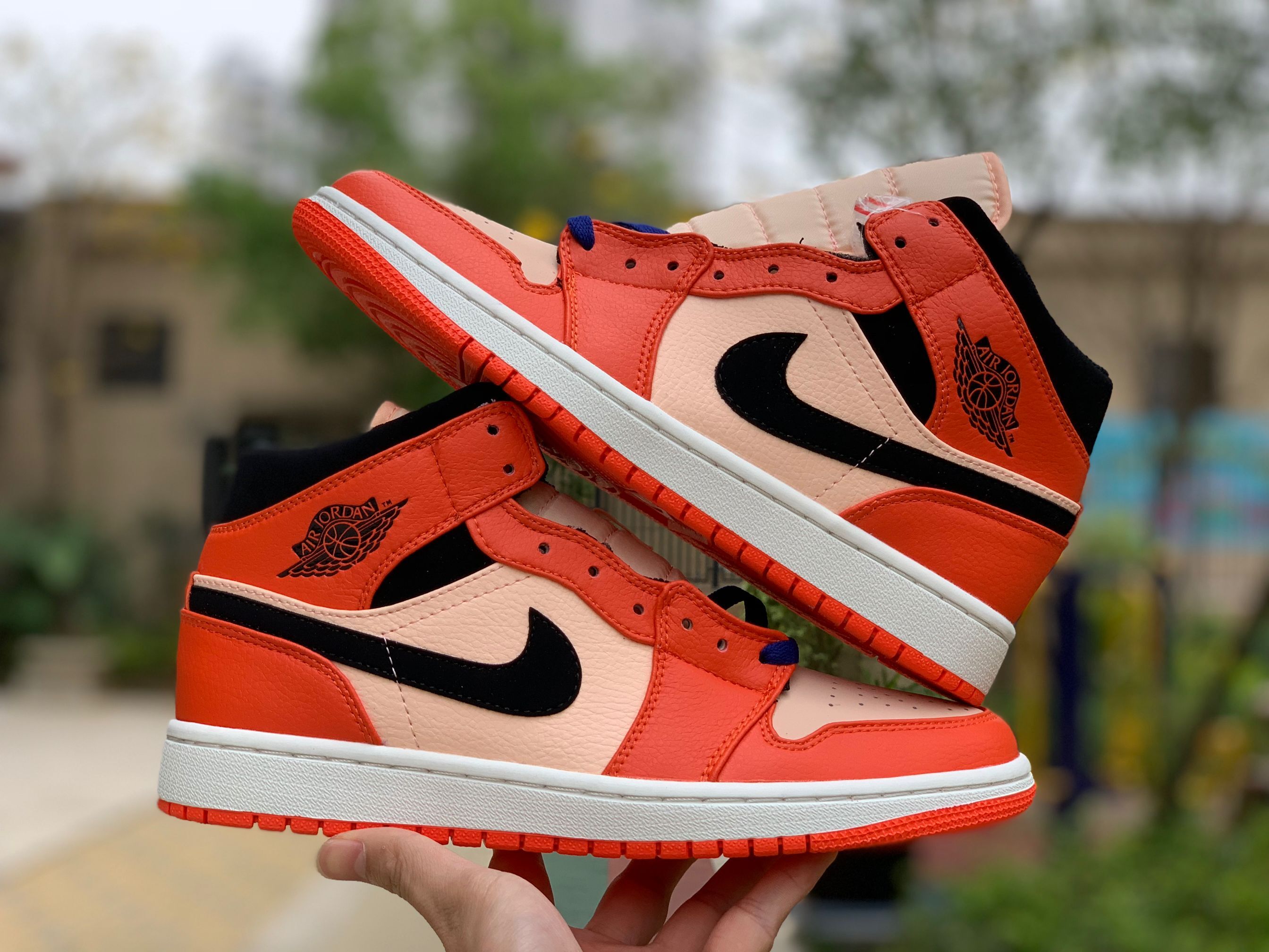 Jordan 1 Mid Team Orange Black