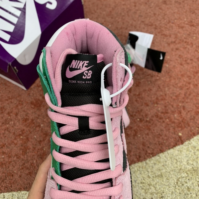 Nike SB Dunk High “Invert Celtics”