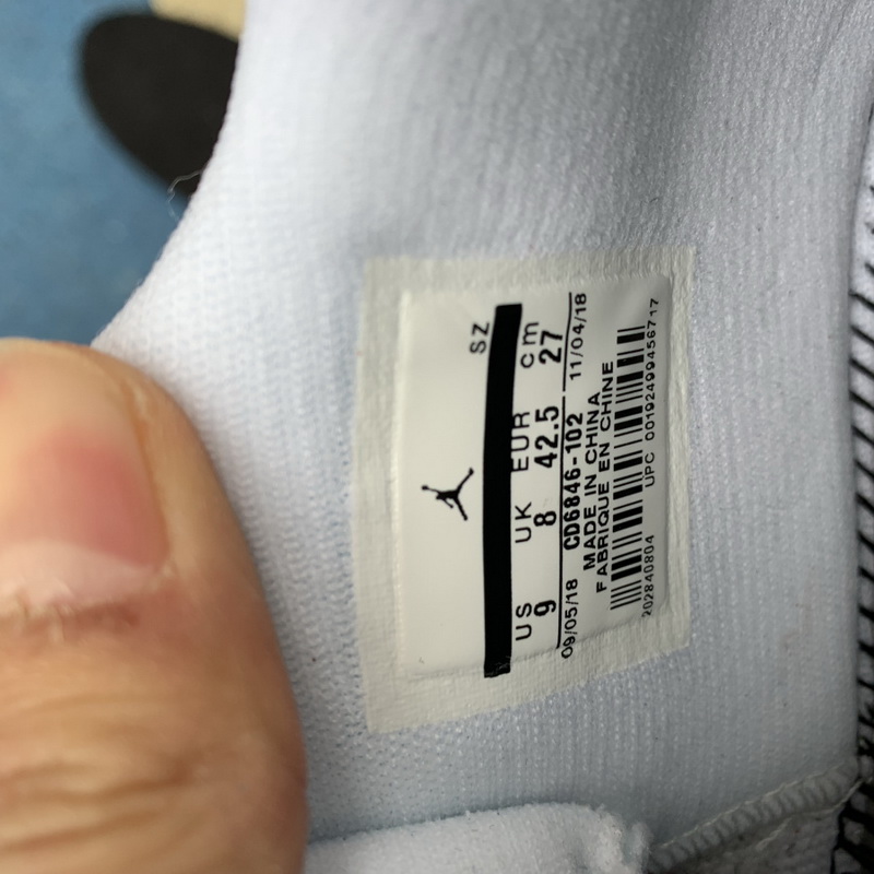 Air Jordan 11 Low “Navy Blue Snakeskin”