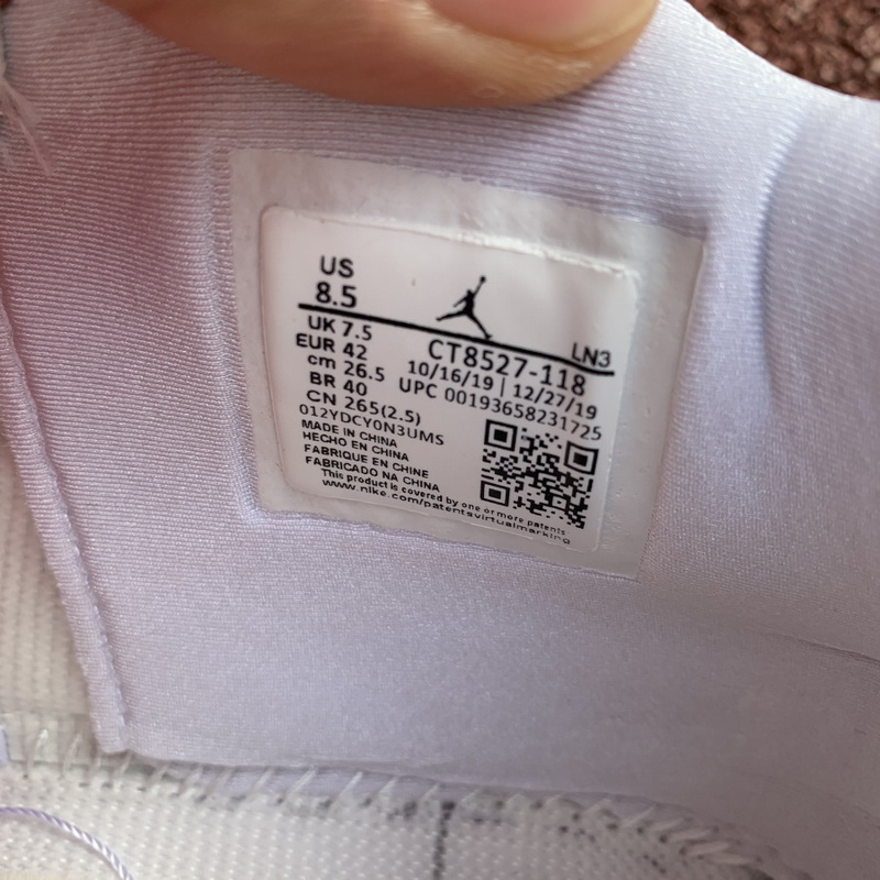 Air Jordan 4 “Orange Metallic”