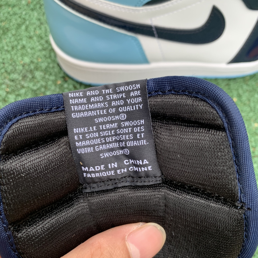 Air Jordan 1 “UNC Patent”