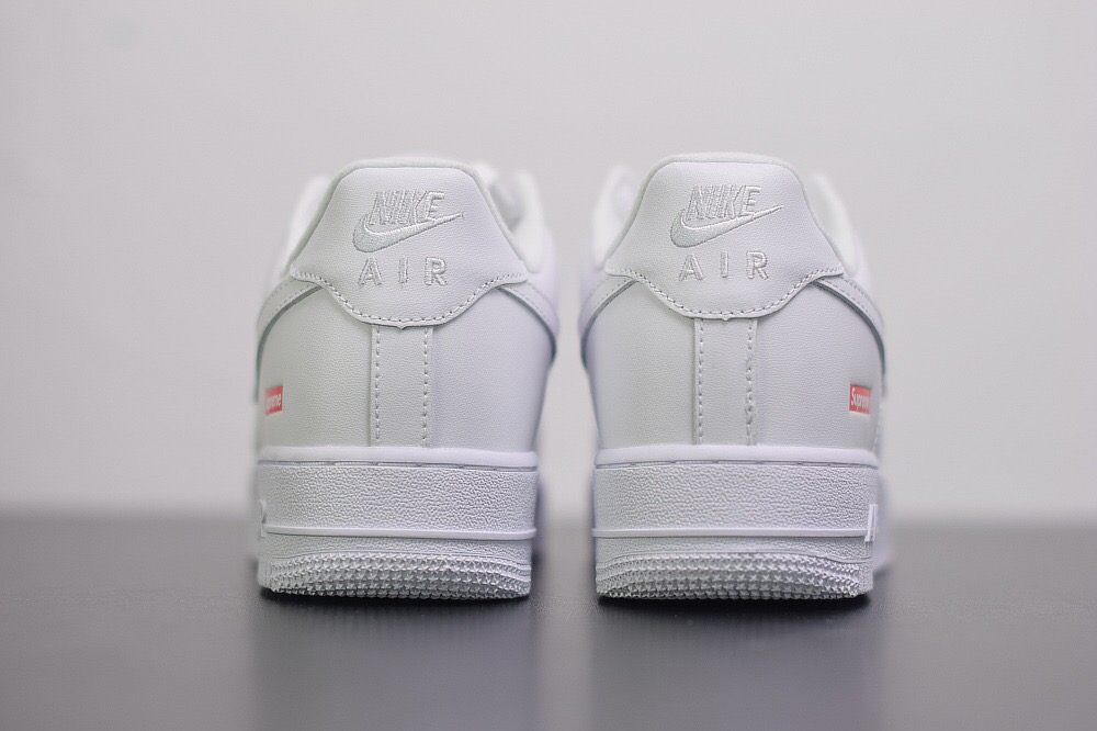 Nike Air Force 1 Low Supreme White