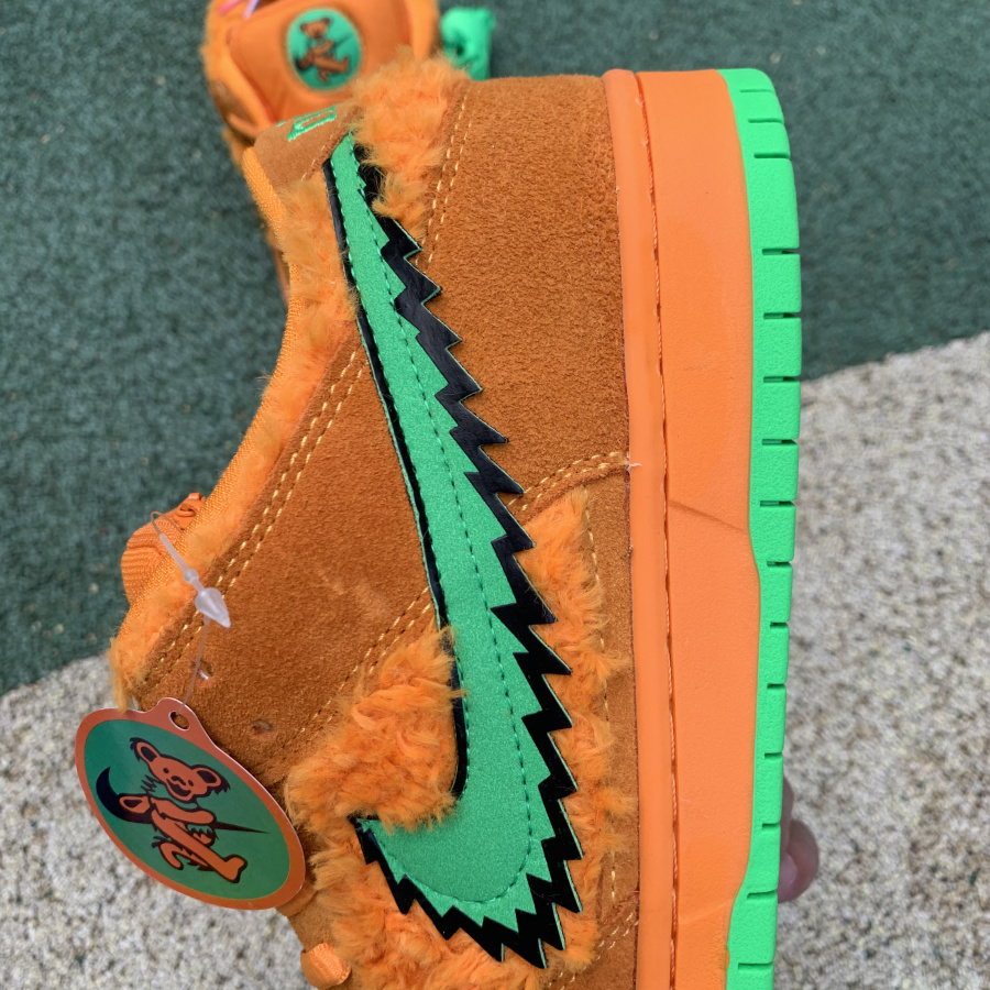 Grateful Dead x Nike SB Dunk Low “Orange Bear” GS