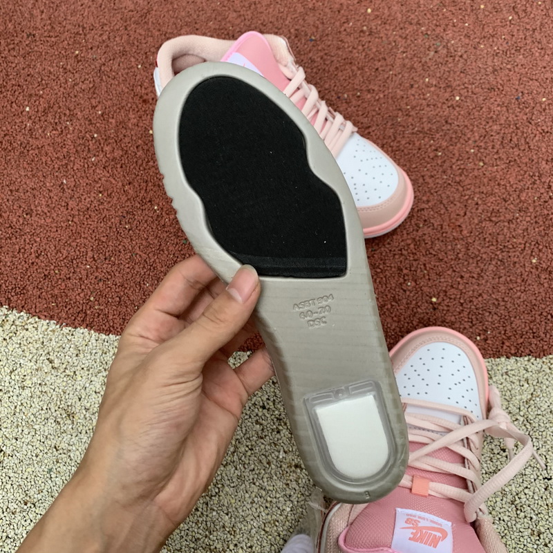 Nike SB Dunk Low Pigeon Pink