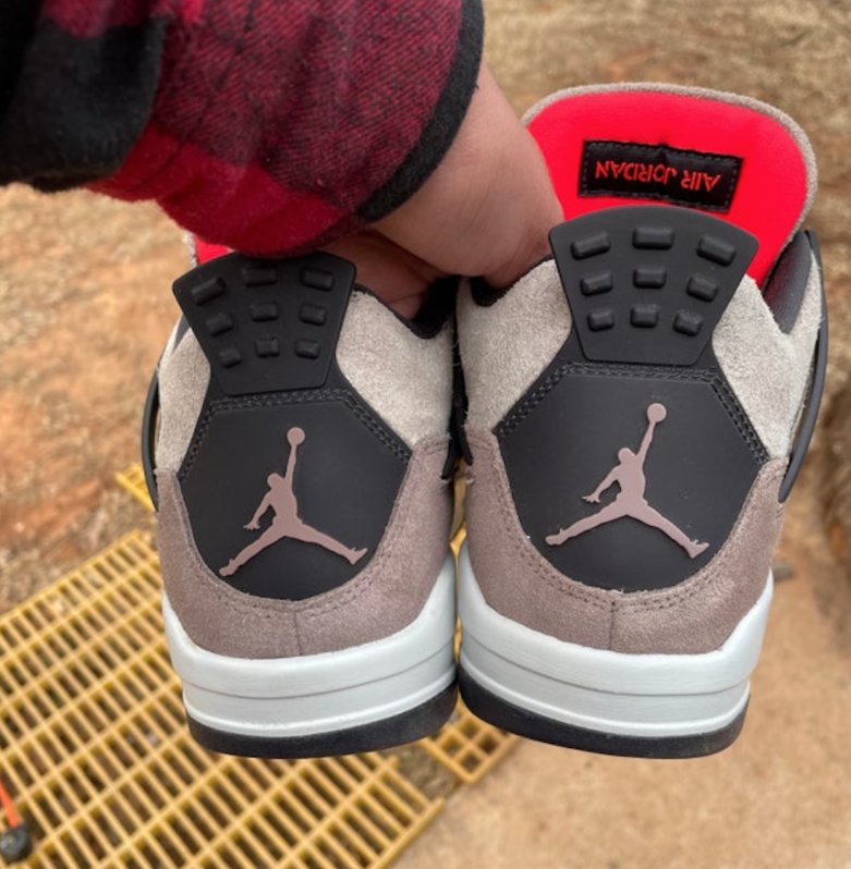 Air Jordan 4 Retro Taupe Haze