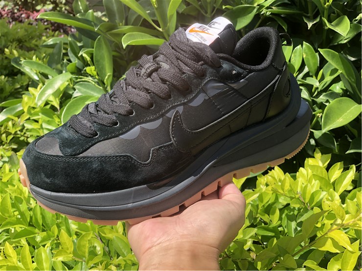 Sacai x Nike VaporWaffle ''Black''