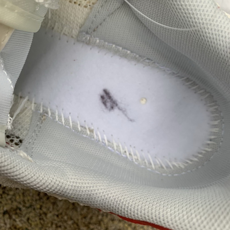 sacai x Nike VaporWaffle “Royal Fuchsia ”