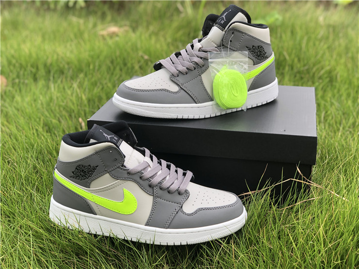 Air Jordan 1 Mid Grey Yellow