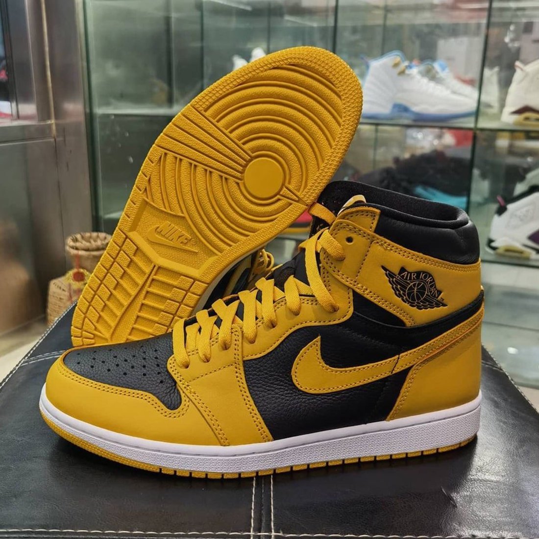 Air Jordan 1 High OG Pollen