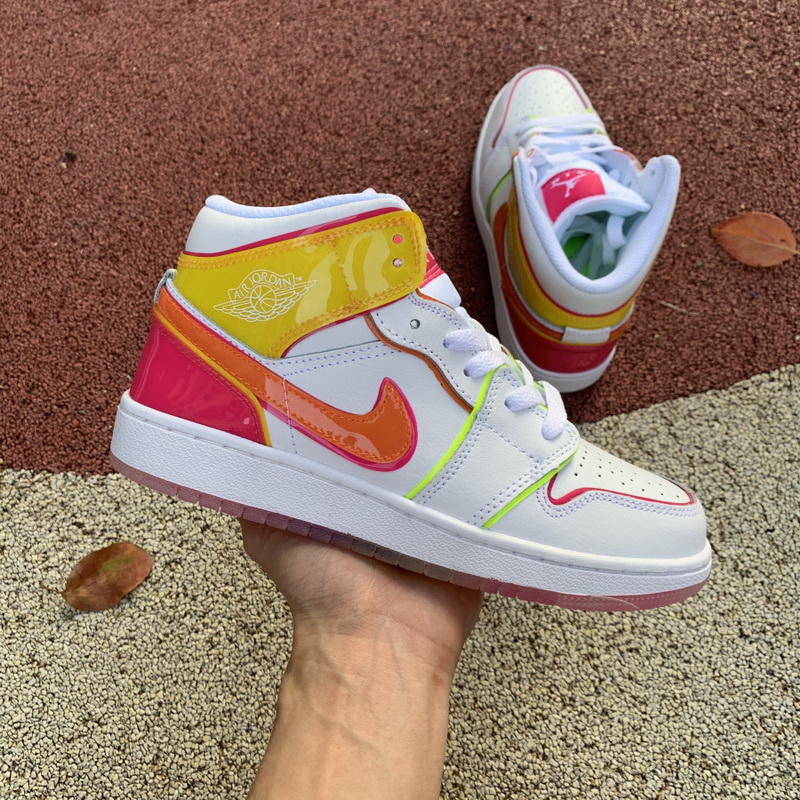 Jordan 1 Mid Edge Glow