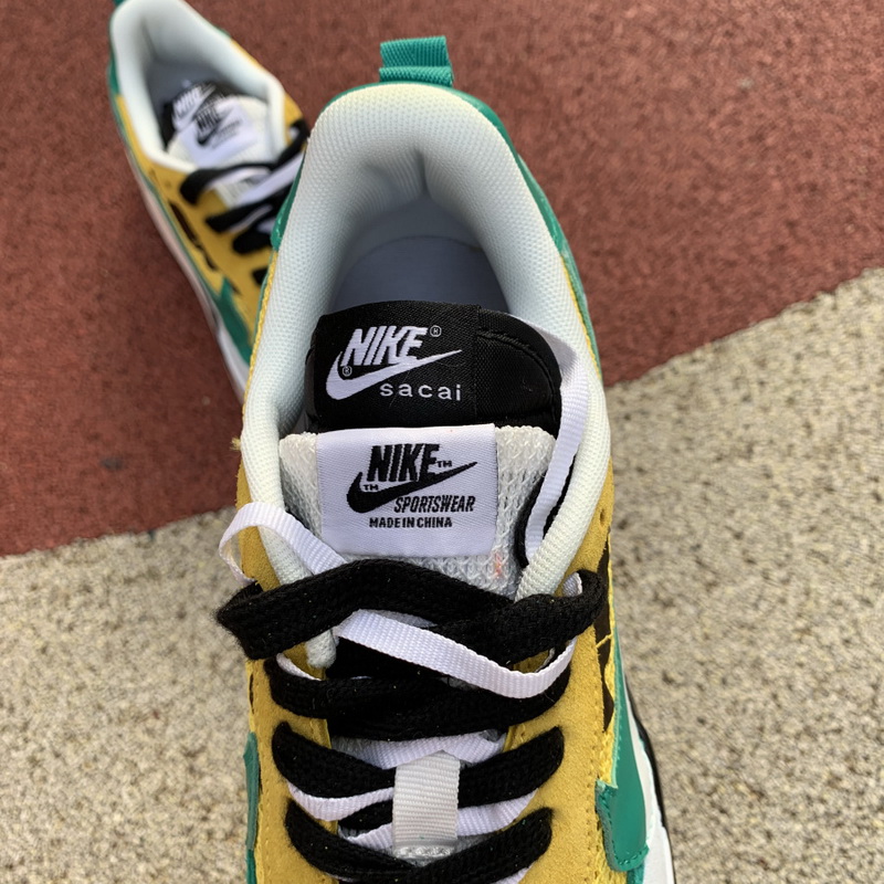 Sacai x Nike Pegasus VaporFly SP Stadium Green