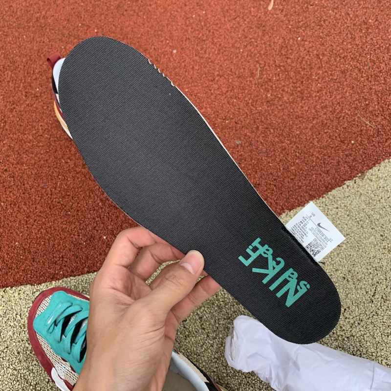 Sacai x Nike Pegasus VaporFly SP Villain Red