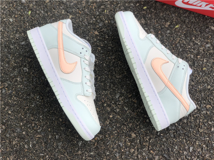 Nike SB Dunk Low Light Powder Mint Green