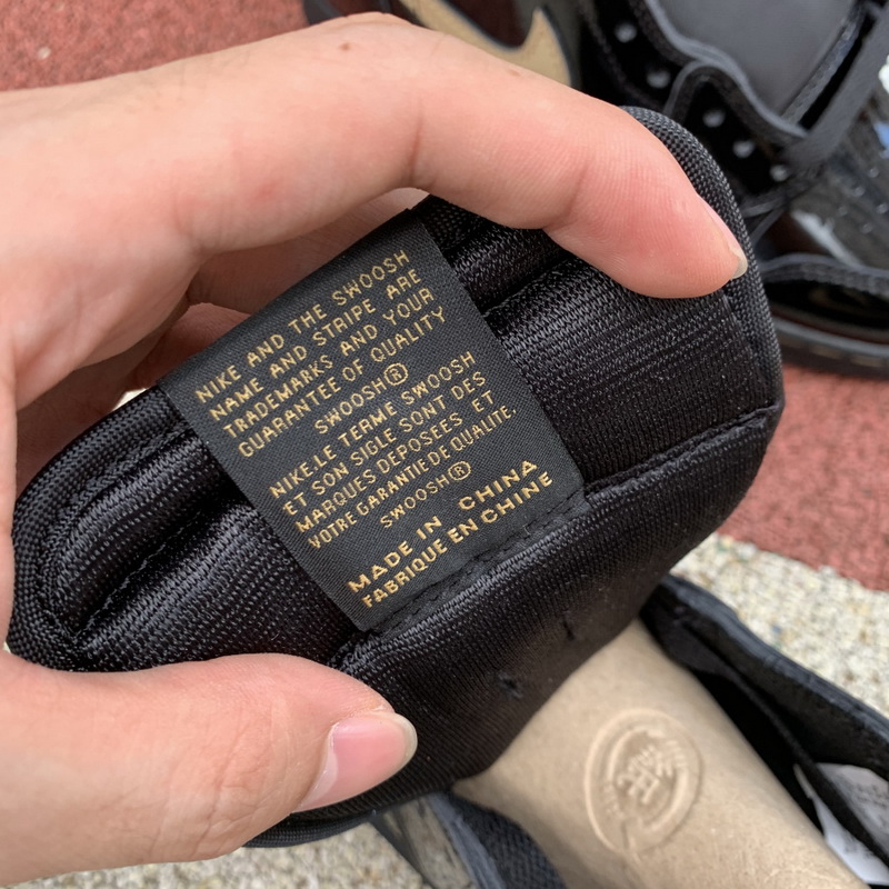 Air Jordan 1 High “Black Metallic Gold” GS