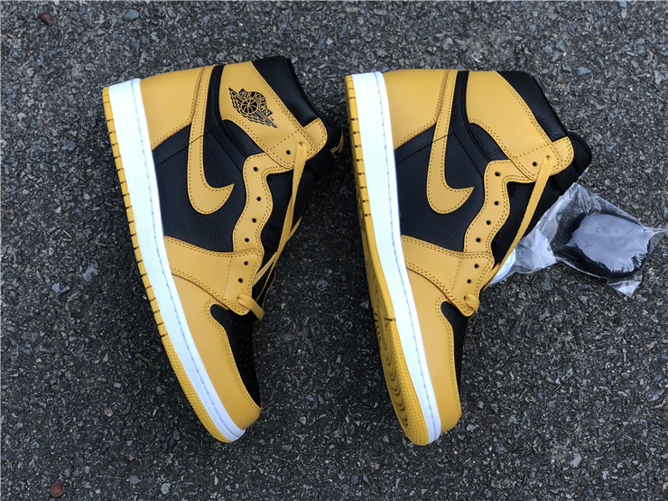 Jordan 1 Retro High Pollen