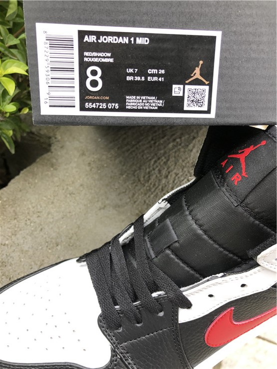 Air Jordan 1 Mid Red White Black