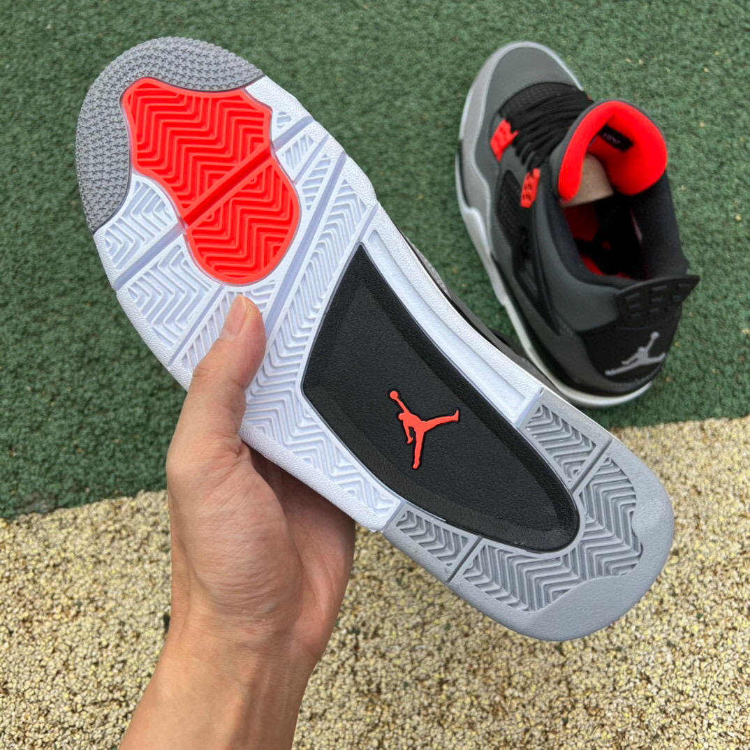 Air Jordan 4 Infrared