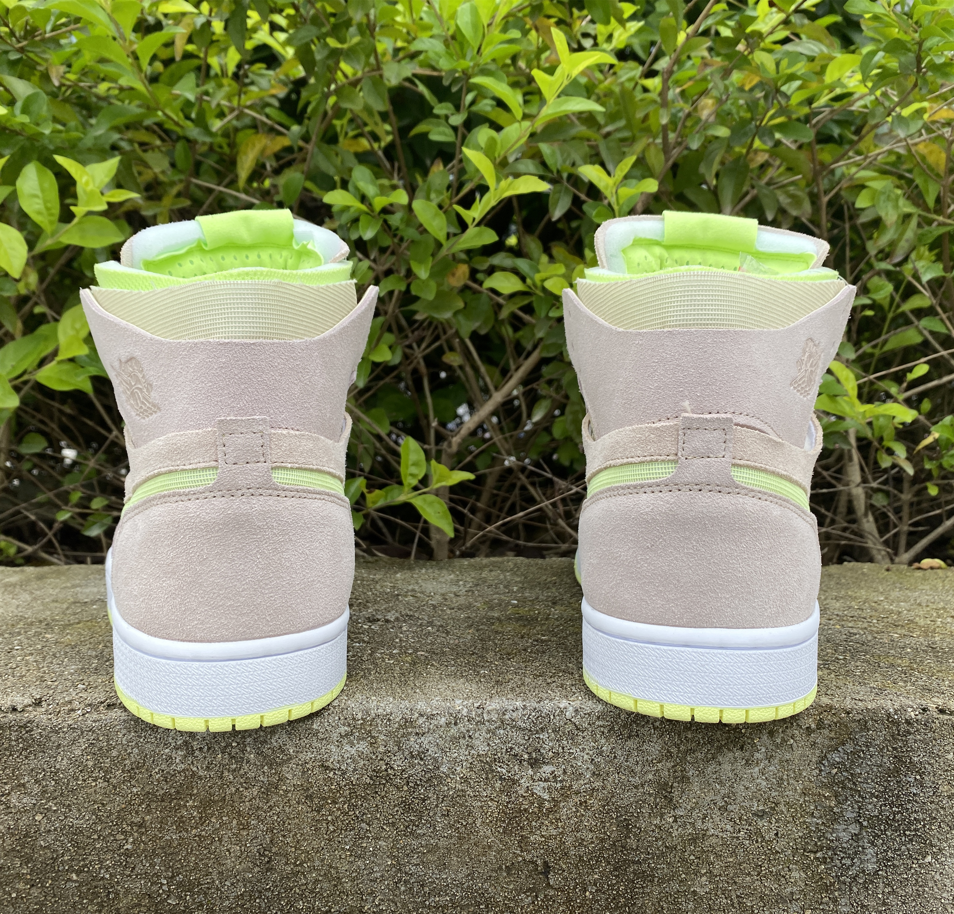 Air Jordan 1 Zoom CMFT Lemon Twist