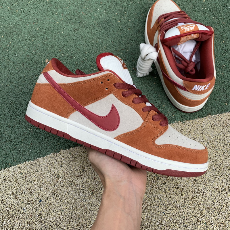 Nike SB Dunk Low Pro Dark Russet Cedar