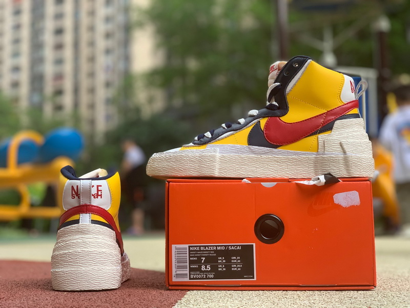 Nike Blazer Mid sacai Snow Beach