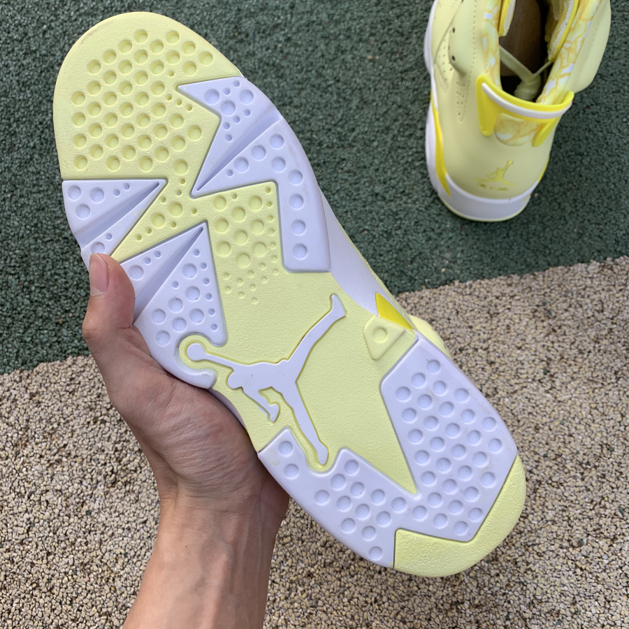 Air Jordan 6 GS “Floral”