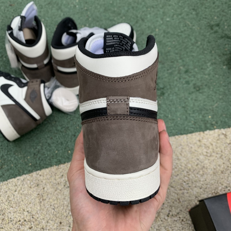 Air Jordan 1 High OG “Dark Mocha” GS