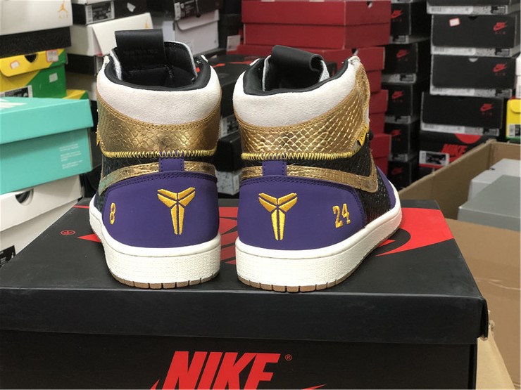 Air Jordan 1 “Lakers”