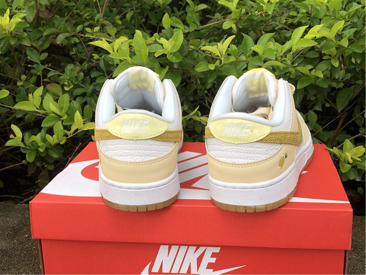 Nike Dunk Low Lemon Drop