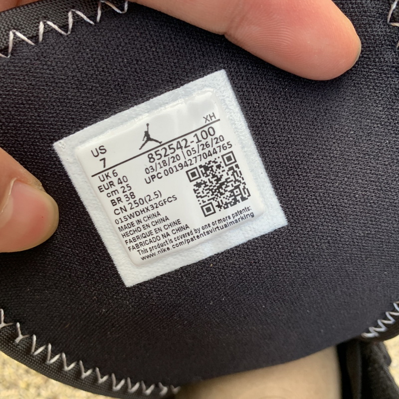 Jordan 1 Mid SE Union Black Toe