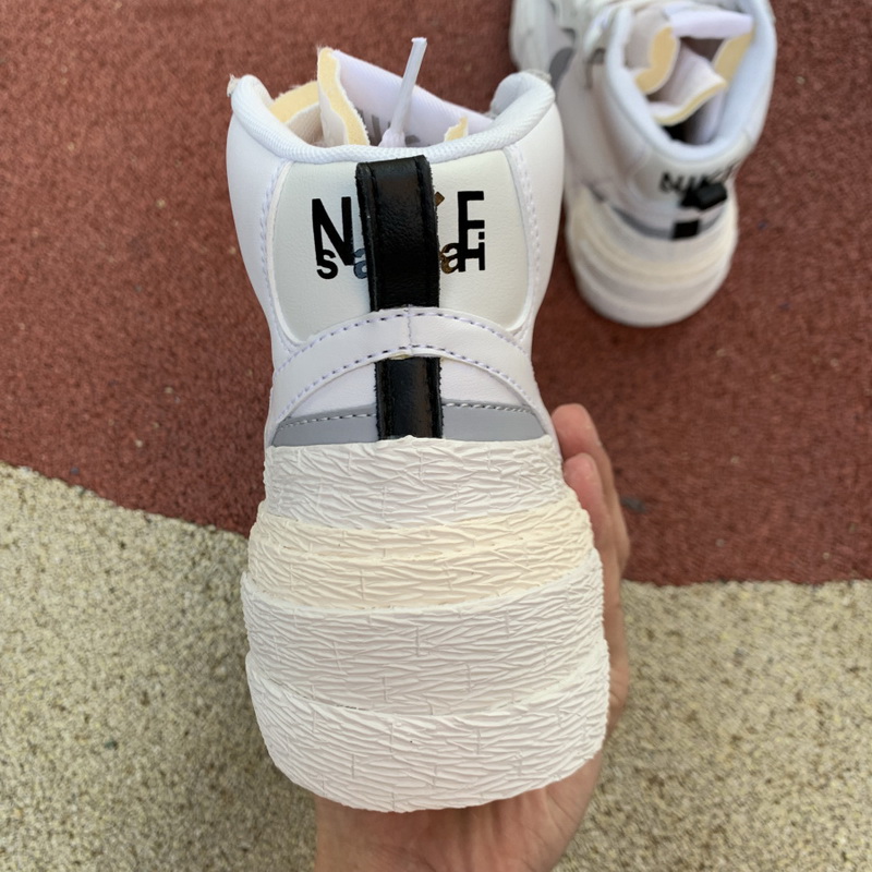Nike Blazer Mid sacai White Grey
