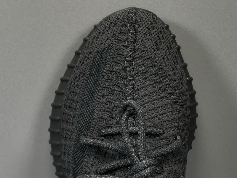 Yeezy Boost 350 V2 Static Black full-reflective