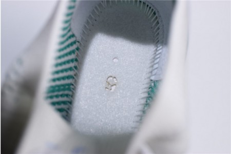 Nike Air Max 270 Flyknit (White)